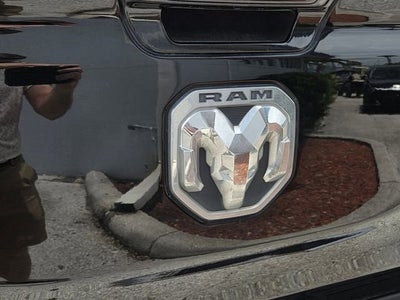 2021 RAM 1500 Big Horn Crew Cab 4x4 5'7" Box