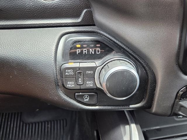 2021 RAM 1500 Big Horn Crew Cab 4x4 5'7" Box