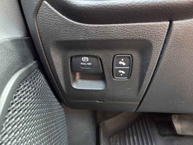 2021 RAM 1500 Big Horn Crew Cab 4x4 5'7" Box