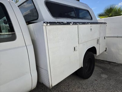 2008 Ford Super Duty F-350 DRW XL