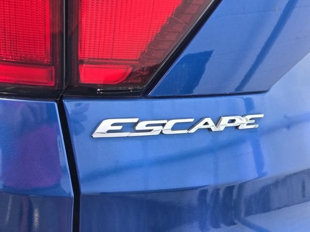 2019 Ford Escape S image 5