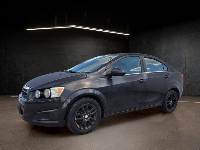 2015 Chevrolet Sonic LT image 3