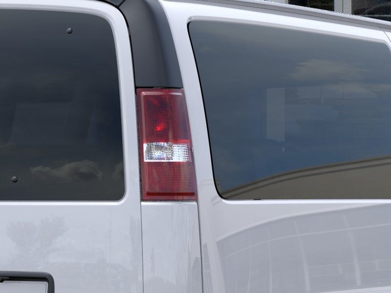 2025 Chevrolet Express Passenger 1LS