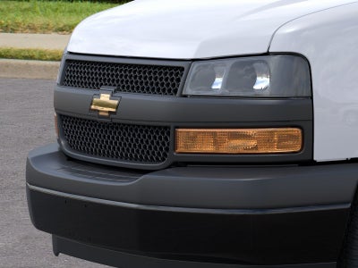 2025 Chevrolet Express Passenger 1LS