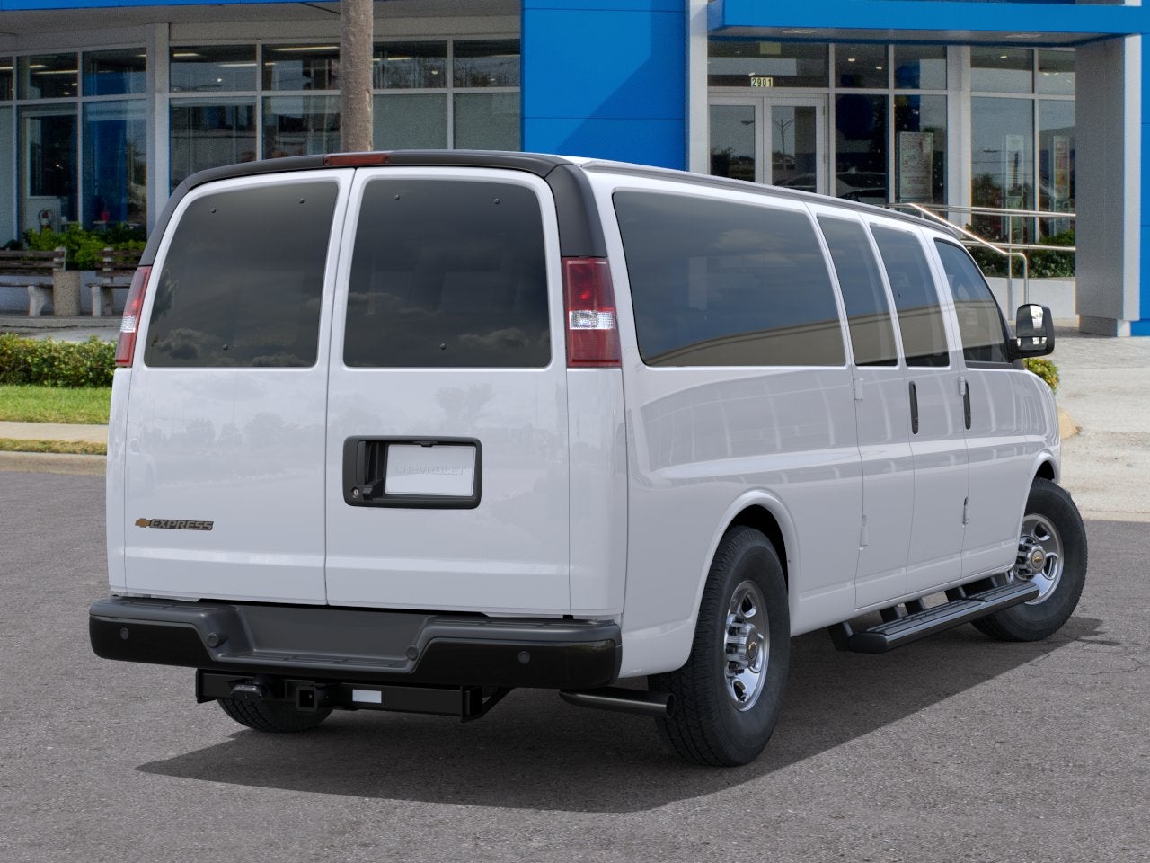 2025 Chevrolet Express Passenger 1LS