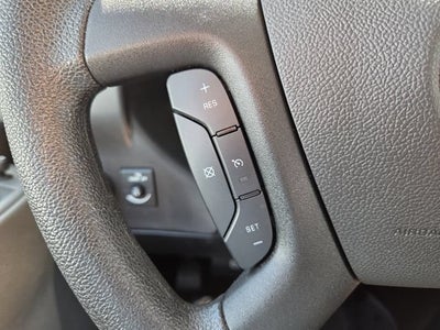 2025 Chevrolet Express Passenger 1LT