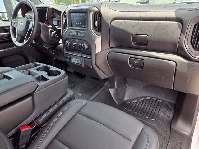 2025 Chevrolet Silverado 2500 HD WT image 18
