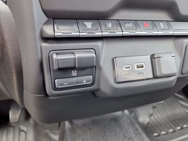 2025 Chevrolet Silverado 2500 HD WT image 28