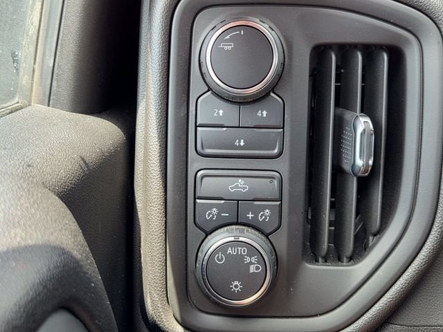 2025 Chevrolet Silverado 2500 HD WT image 29
