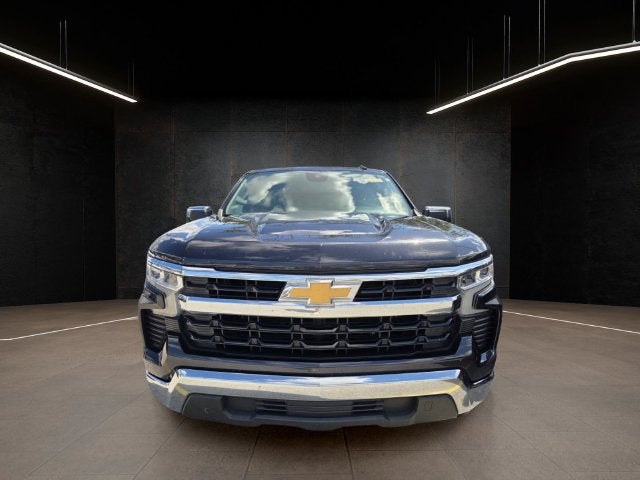 2022 Chevrolet Silverado 1500 LT image 2