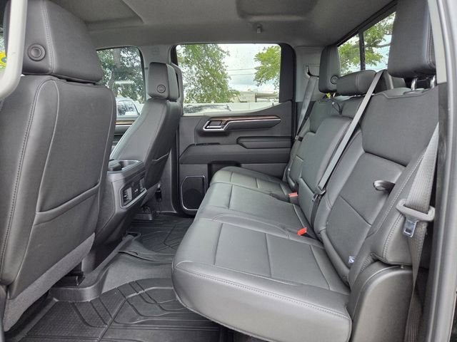 2025 Chevrolet Silverado 1500 RST image 17