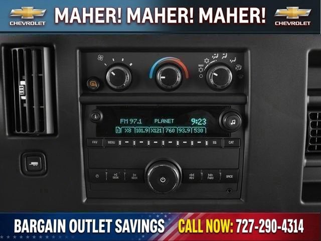 2025 Chevrolet Express Cargo WT