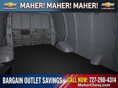 2025 Chevrolet Express Cargo WT