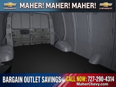 2025 Chevrolet Express Cargo WT