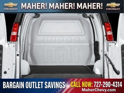 2025 Chevrolet Express Cargo WT