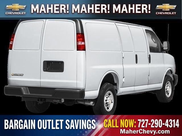 2025 Chevrolet Express Cargo WT