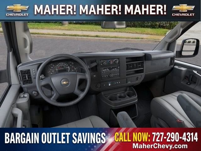2025 Chevrolet Express Cargo WT