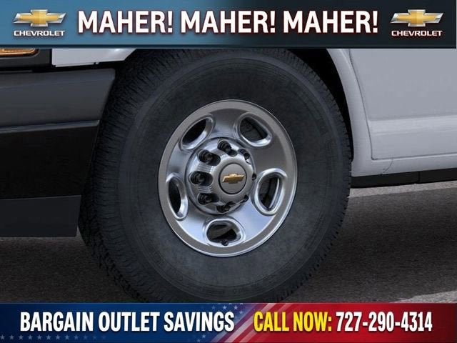 2025 Chevrolet Express Cargo WT