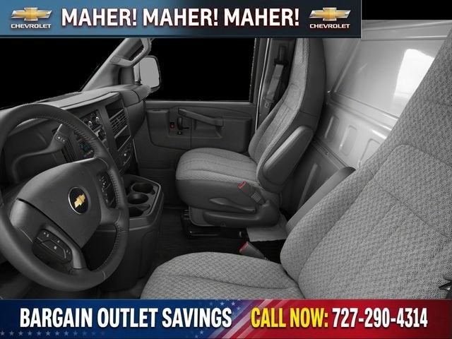 2025 Chevrolet Express Cargo WT