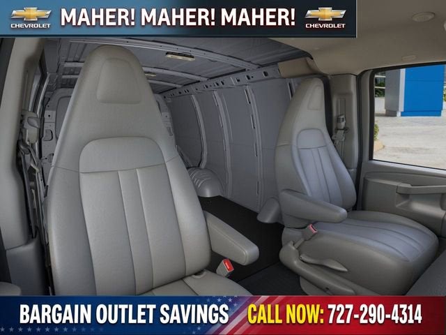 2025 Chevrolet Express Cargo WT