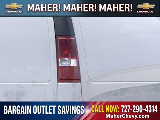 2025 Chevrolet Express Cargo WT