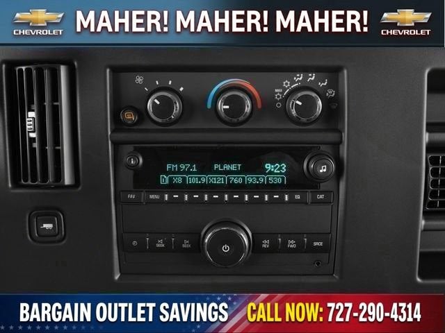 2025 Chevrolet Express Cargo WT