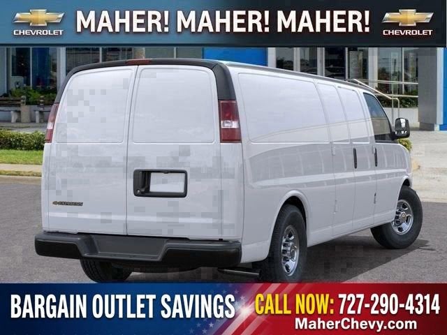 2025 Chevrolet Express Cargo WT
