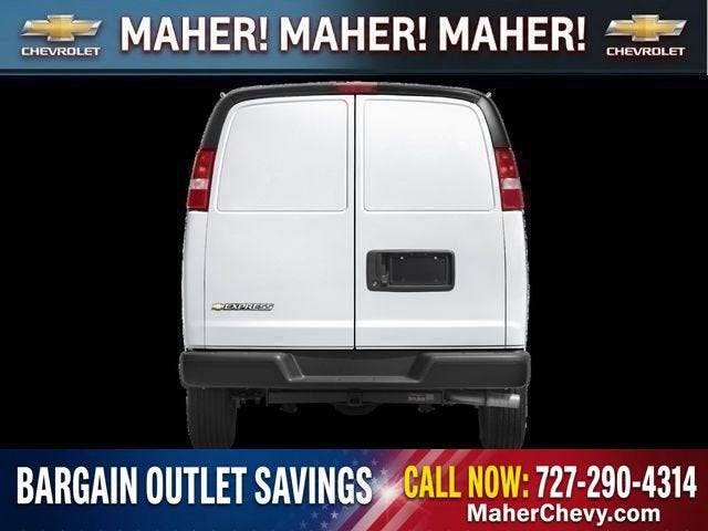 2025 Chevrolet Express Cargo WT