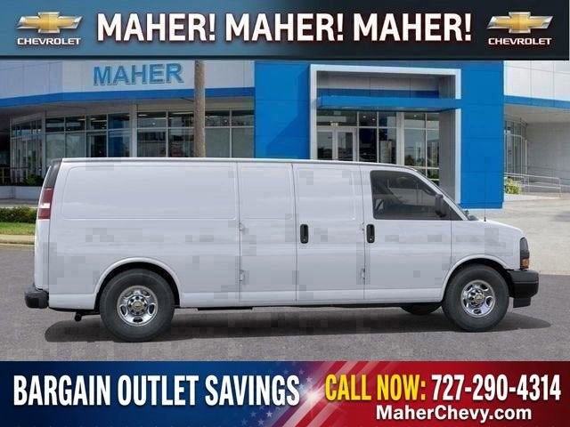 2025 Chevrolet Express Cargo WT
