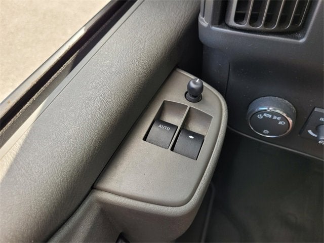 2022 GMC Savana Passenger 3500 LS