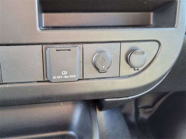 2022 GMC Savana Passenger 3500 LS