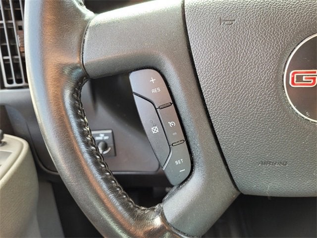 2022 GMC Savana Passenger 3500 LS