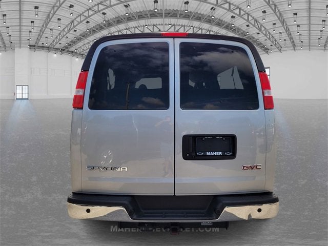 2022 GMC Savana Passenger 3500 LS