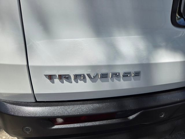2024 Chevrolet Traverse LS
