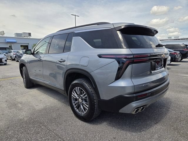2025 Chevrolet Traverse LT image 4