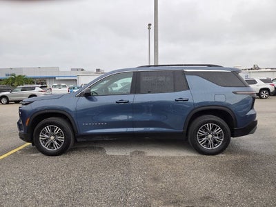 2025 Chevrolet Traverse LT