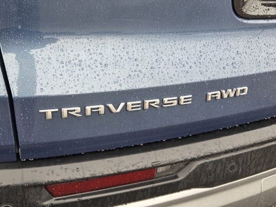 2025 Chevrolet Traverse LT