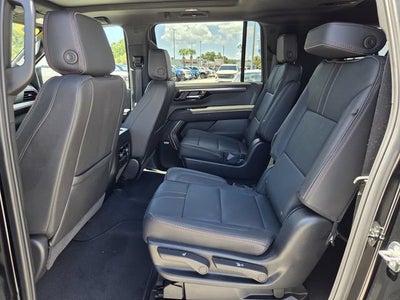 2025 Chevrolet Suburban RST