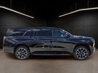 2025 Chevrolet Suburban RST