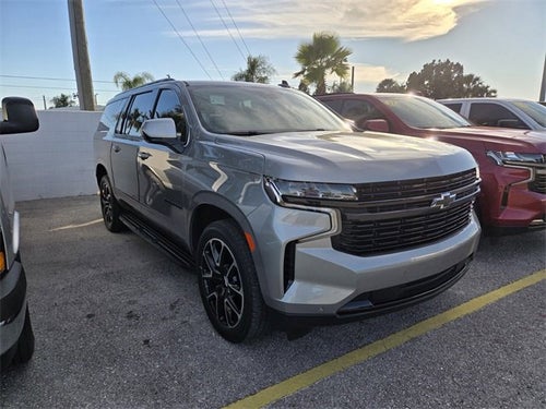 2023 Chevrolet Suburban RST