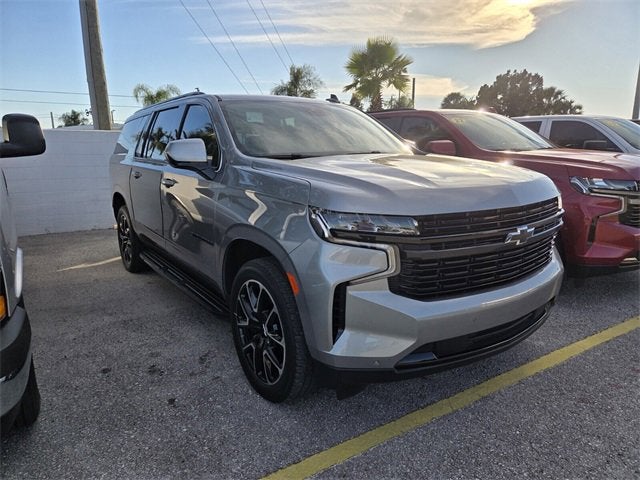 2023 Chevrolet Suburban RST