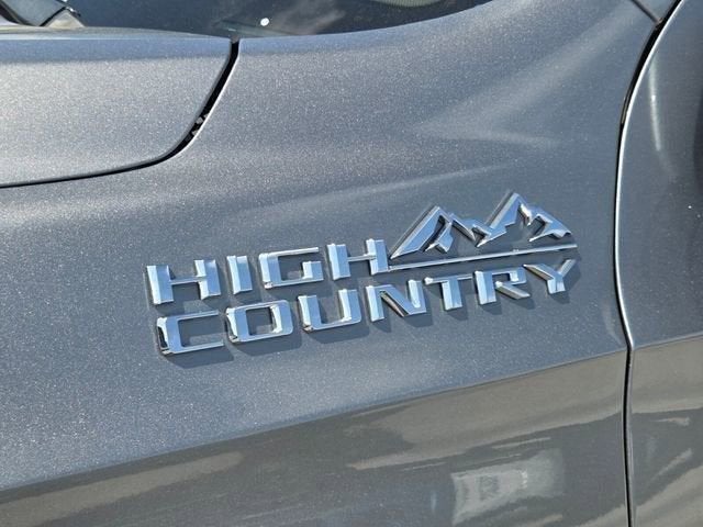 2023 Chevrolet Suburban High Country