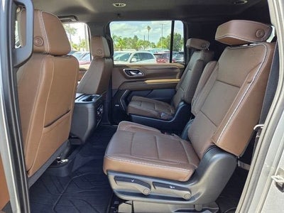 2023 Chevrolet Suburban High Country
