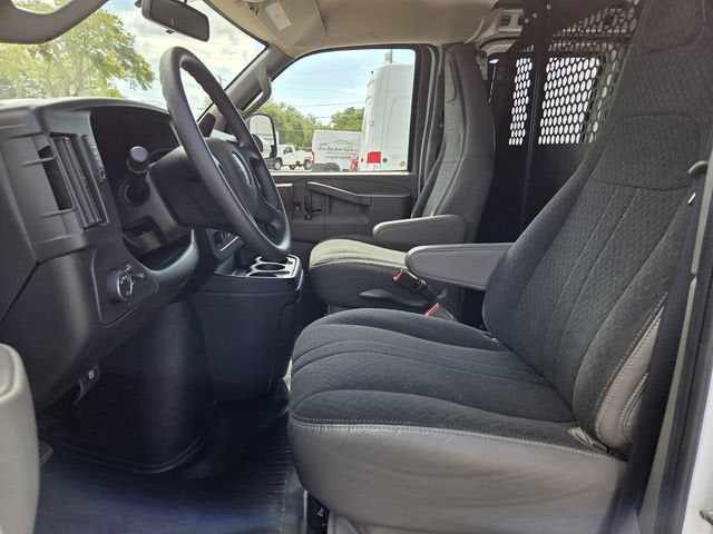 2024 GMC Savana Cargo 2500 Work Van