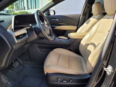 2025 Cadillac XT4 Premium Luxury