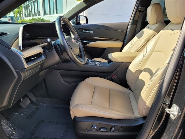2025 Cadillac XT4 Premium Luxury