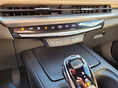 2025 Cadillac XT4 Premium Luxury