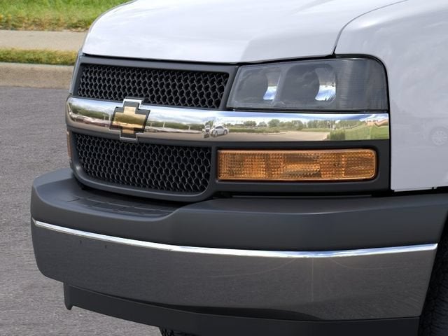 2026 Chevrolet Express Cutaway 3500 1WT