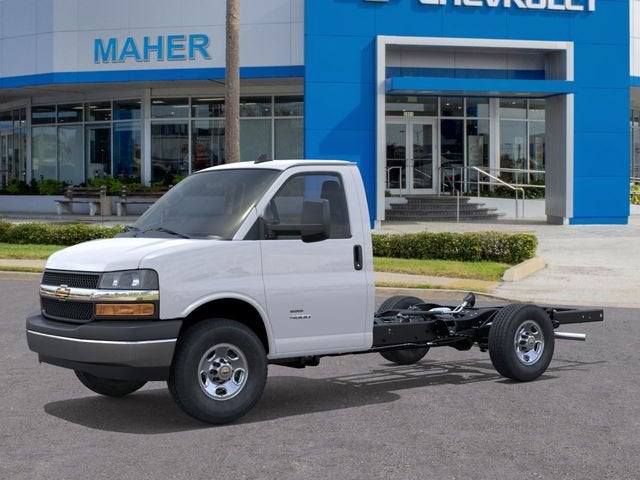 2026 Chevrolet Express Cutaway 3500 1WT