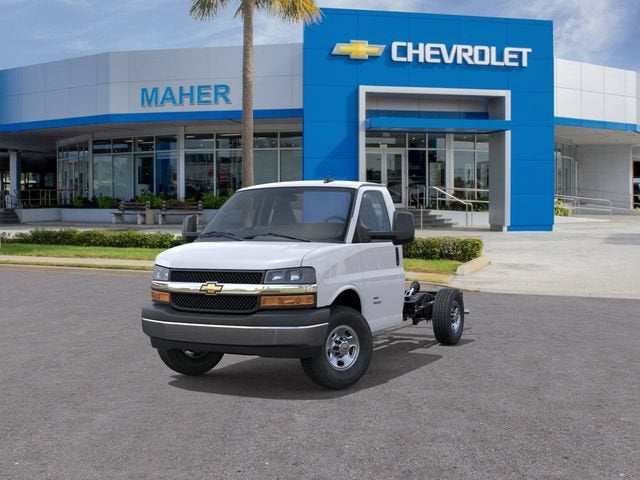 2026 Chevrolet Express Cutaway 3500 1WT